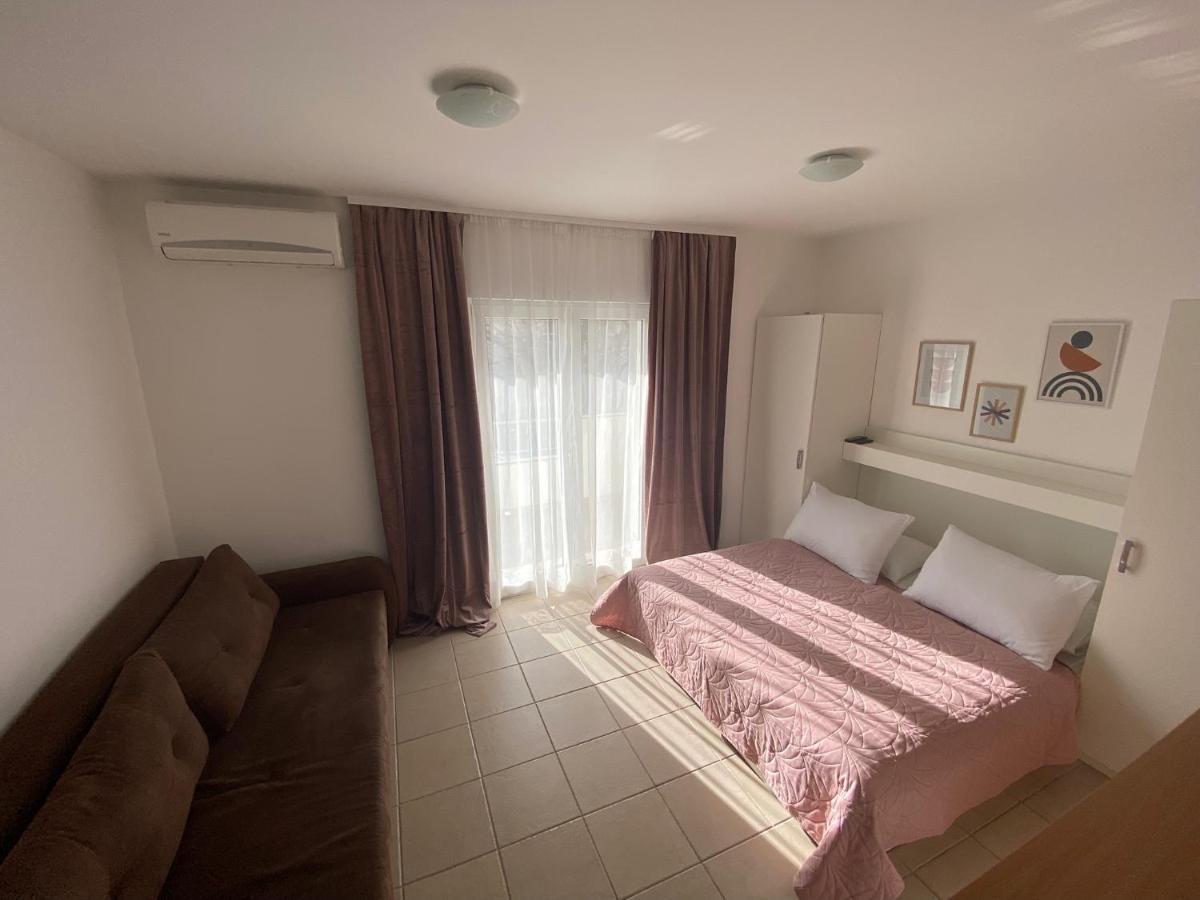 Apartment Luna Drvenik  Luaran gambar