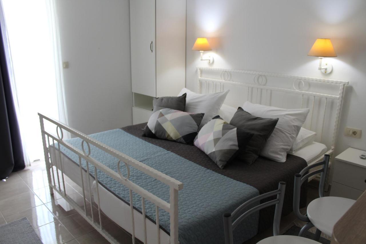 Apartment Luna Drvenik  Luaran gambar